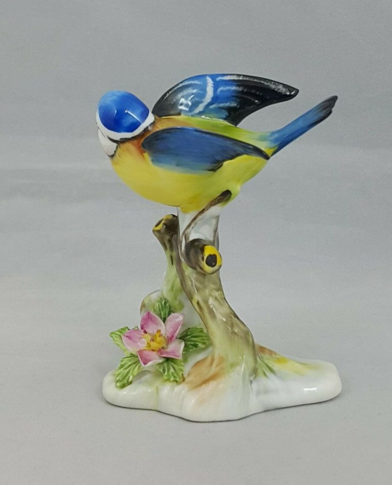 Royal Doulton Bird Blue Tit Settling - Amazing Antiques Etc. - Amazing 