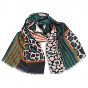 Canora – Animal Print/Stripe Scarf Green – Stylish & Luxurious – Unisex – The Scarf Giraffe