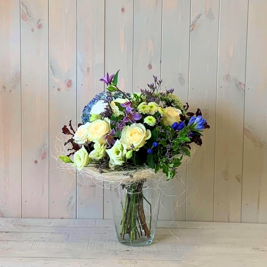 Cream and Blue Flower Bouquet in Vase Large – Blooming Amazing