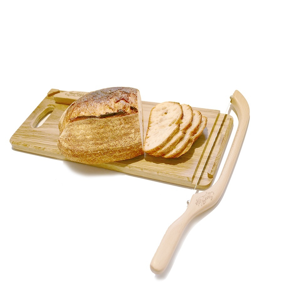 Oak Fiddle Bow Bread Knife & Board Set – Right Handed – Original – JonoKnife