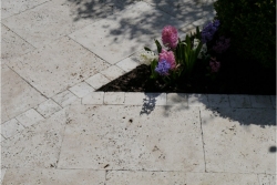 (Sample) – Classic Travertine Machine-Cut and Tumbled – Paving Slabs – Stone Traders