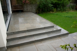 Kandla Grey Mixed Size Patio Paving Stone Pack 18-25mm 18.5m² – Indian Sandstone – £17 Per M² – Infinite Paving