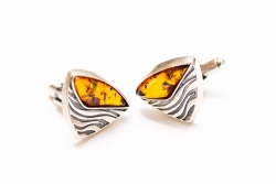 Triangular Amber Cufflinks – Amber