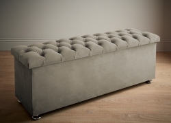 Portabello – Chesterfield Ottoman – Silver Monaco Velvet Grande – High Quality Velvet – Grey – Chesterfield – Grande