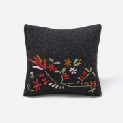 Nelly Cushion – Aessai