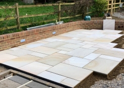 Sawn Camel Dust Honed Mixed Patio Paving Stone Pack 22mm 17.5m² – Indian Sandstone – £28 Per M² – Infinite Paving