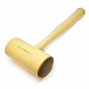 C.S. Osborne – Heavy Hickory Mallet 18oz – Brown Colour – Textile Tools & Accessories