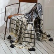 Ivory Geometric Throw – Grey / Cream – Cotton – The Trouvailles